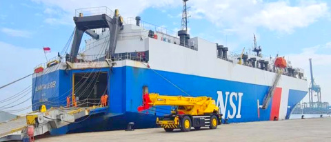 Kapal Kalimantan Leader